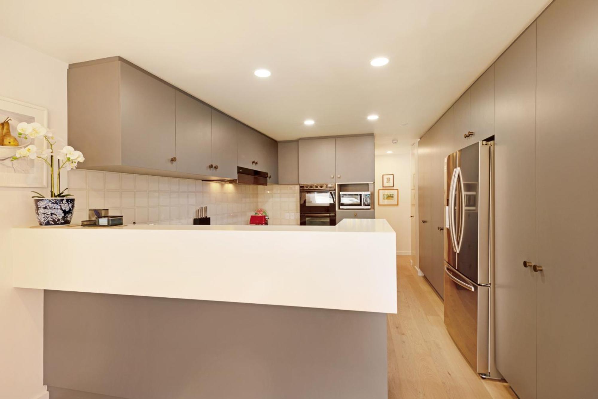 Bay Suites - 328 Oriental Parade Уелингтън Екстериор снимка